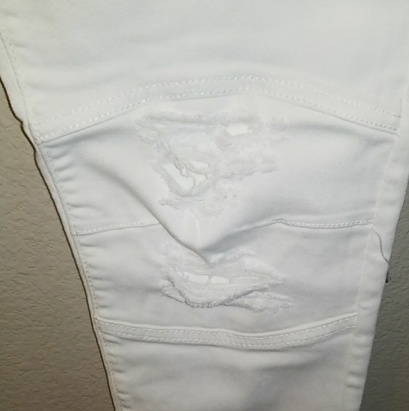 🆕️Pure White Denim distress Jean's 30W - Picture 8 of 12